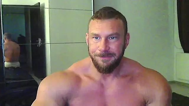 Snapshot of muscularkevin chatting on 28, 5, 2026 muscularkevin online show from 28, 5, 2026