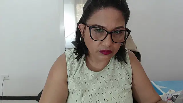 Katha Marck online show from 3, 12, 2025