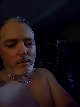 Hotredheadandtoungelasher online show from 28, 4, 2026