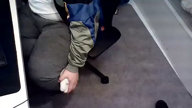 Snapshot of Luishorny19 chatting on 14, 1, 2025 Luishorny19 online show from 14, 1, 2025