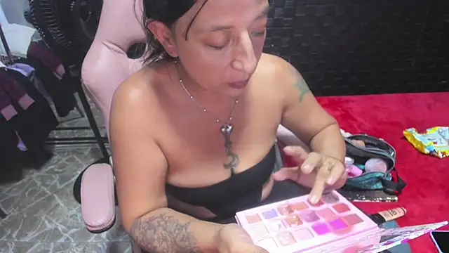 mature sexi40 online show from 25, 6, 2026