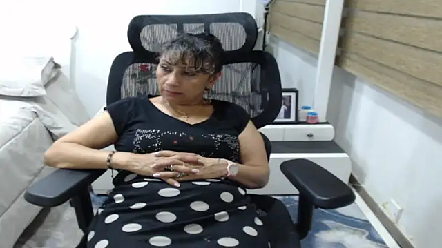 Snapshot of jesy_hot chatting on 3, 6, 2026 jesy hot online show from 3, 6, 2026