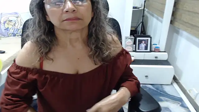 jesy hot online show from 13, 7, 2026