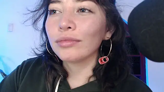 Hannah-Valhalla online show from 2, 12, 2024