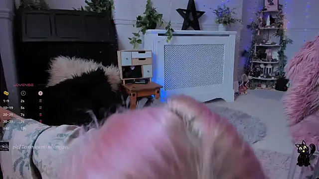 AliceW0lf online show from 21, 3, 2025