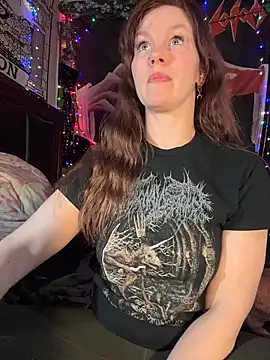 Snapshot of courtneyoccult chatting on 18, 11, 2025 courtneyoccult online show from 18, 11, 2025