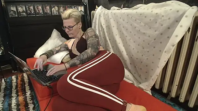 MaryG online show from 22, 1, 2025