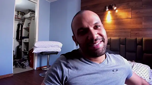 Snapshot of anthonylatynxd chatting on 18, 2, 2025 anthonylatynxd online show from 18, 2, 2025