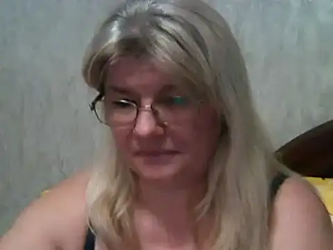 Snapshot of Diana_49 chatting on 17, 3, 2025 Diana 49 online show from 17, 3, 2025