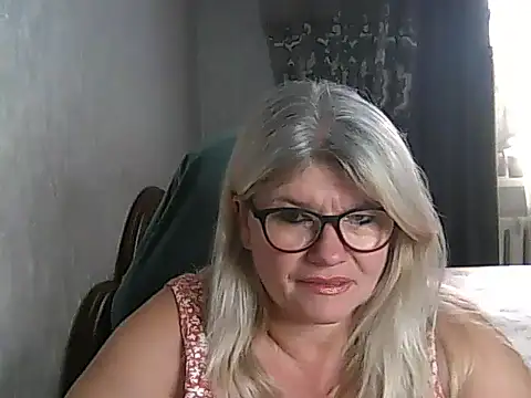 Snapshot of Diana_49 chatting on 13, 9, 2025 Diana 49 online show from 13, 9, 2025