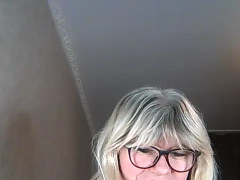 Snapshot of Diana_49 chatting on 11, 11, 2025 Diana 49 online show from 11, 11, 2025