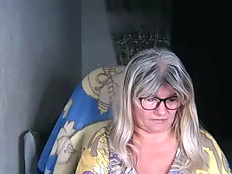 Snapshot of Diana_49 chatting on 27, 11, 2025 Diana 49 online show from 27, 11, 2025