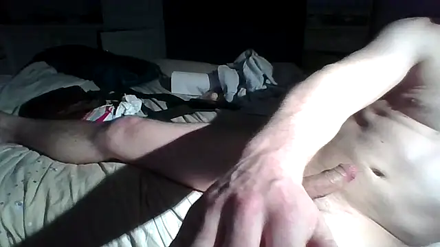 MmaxX004 online show from 9, 3, 2025