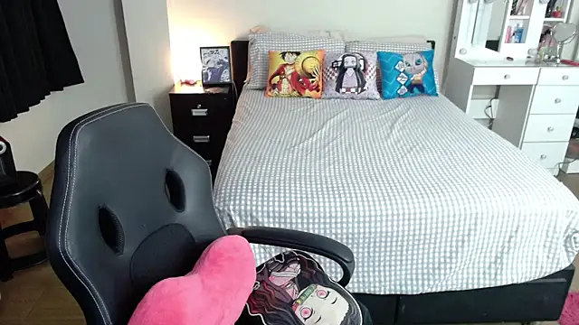 Snapshot of kittykat18x chatting on 12, 3, 2025 kittykat18x online show from 12, 3, 2025