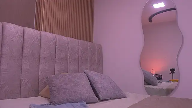 violeta aroca online show from 12, 3, 2026