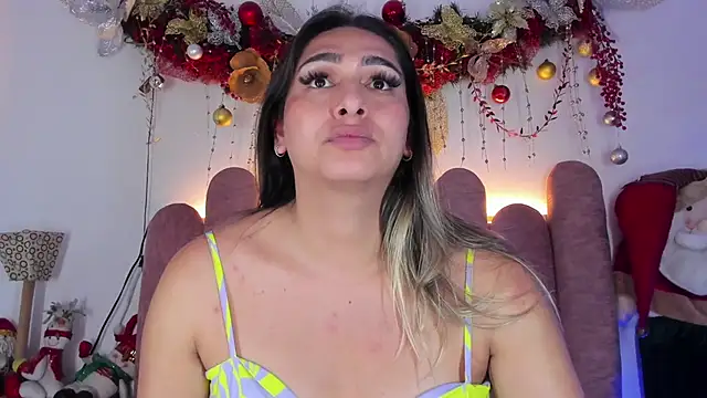 Snapshot of ISABELLASSMITH chatting on 10, 1, 2025 ISABELLASSMITH online show from 10, 1, 2025