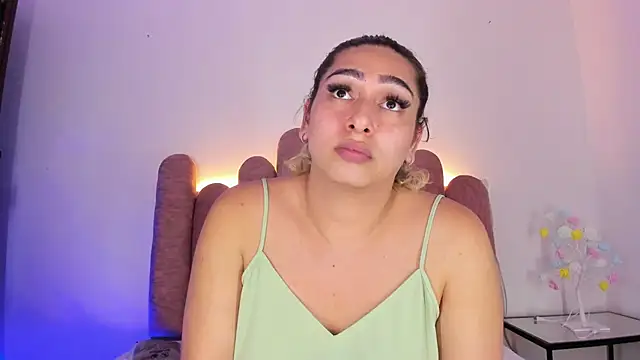 Snapshot of ISABELLASSMITH chatting on 25, 1, 2025 ISABELLASSMITH online show from 25, 1, 2025