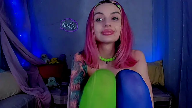 Snapshot of LickLizzy chatting on 16, 3, 2025 LickLizzy online show from 16, 3, 2025
