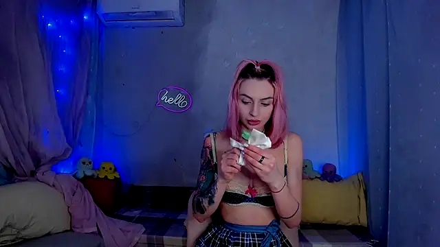 Snapshot of LickLizzy chatting on 20, 3, 2025 LickLizzy online show from 20, 3, 2025