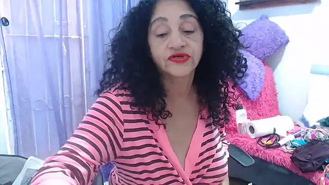heyline milf online show from 5, 12, 2025