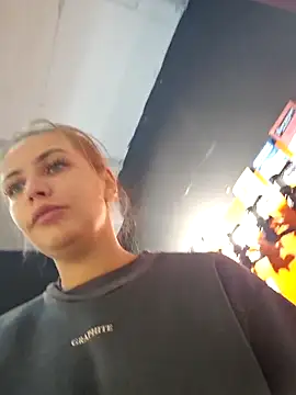 Keli Jessi online show from 3, 10, 2025