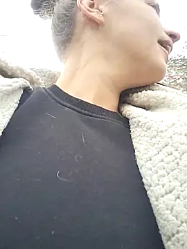 Keli Jessi online show from 23, 2, 2026