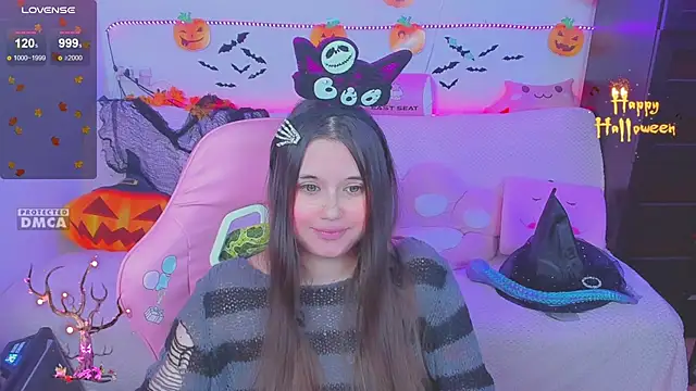 Lolisuccub online show from 20, 11, 2025