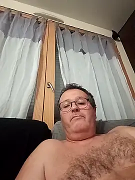 Snapshot of mike9473 chatting on 23, 9, 2025 mike9473 online show from 23, 9, 2025