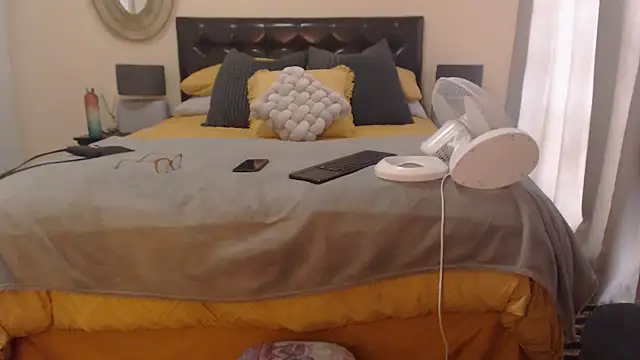 Snapshot of Creamyass22 chatting on 27, 12, 2024 Creamyass22 online show from 27, 12, 2024