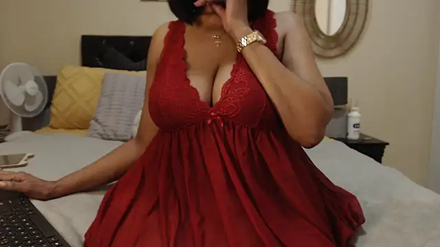 Creamyass22 online show from 28, 4, 2026