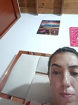 LunaZambrano online show from 20, 5, 2026