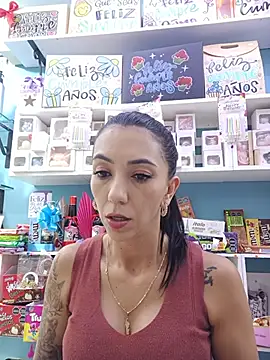 LunaZambrano online show from 18, 6, 2026