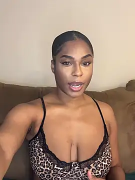 CandyLuxxxx online show from 11, 12, 2024