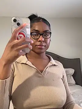 CandyLuxxxx online show from 16, 3, 2025