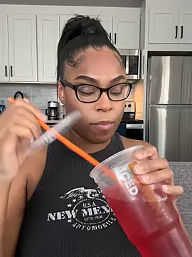 CandyLuxxxx online show from 17, 9, 2025