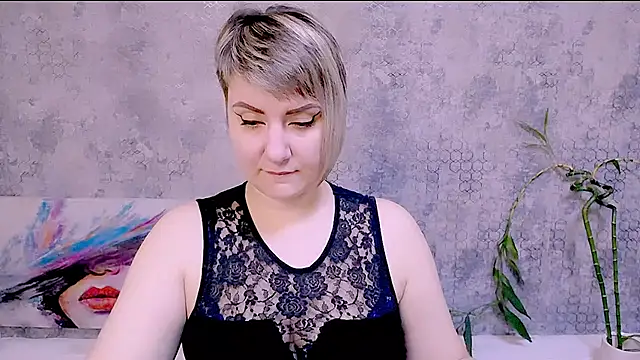 Djullia online show from 6, 11, 2025