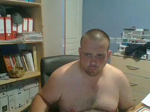 manubm03 online show from 19, 7, 2026