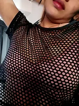 Snapshot of annie-19 chatting on 11, 1, 2025 annie-19 online show from 11, 1, 2025