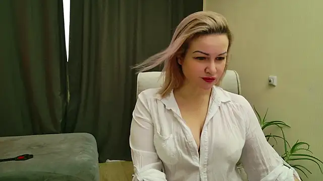 MishaMILF online show from 6, 2, 2025