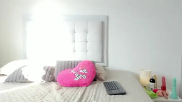 Snapshot of Sofia_Blosom chatting on 23, 10, 2025 Sofia Blosom online show from 23, 10, 2025