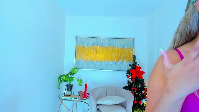 Carlota peach online show from 28, 12, 2024