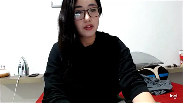 YummymeowW online show from 29, 12, 2024