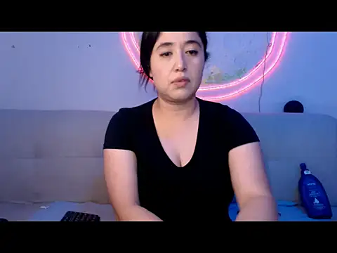 YummymeowW online show from 19, 1, 2026