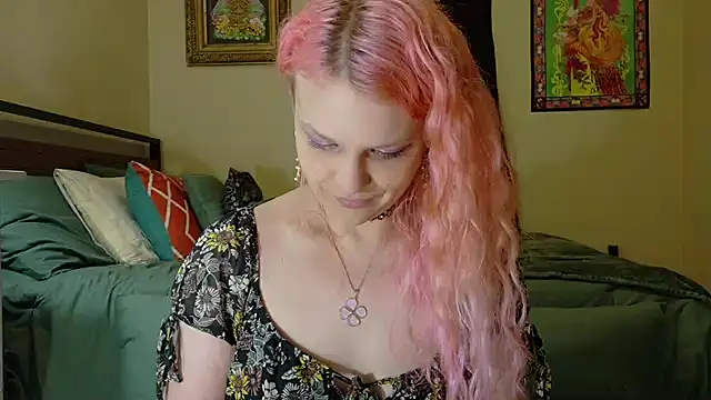 Emihaze online show from 24, 7, 2026