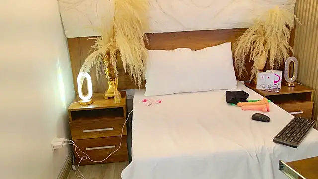 dojacandice online show from 15, 7, 2026