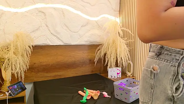 dojacandice online show from 7, 8, 2026