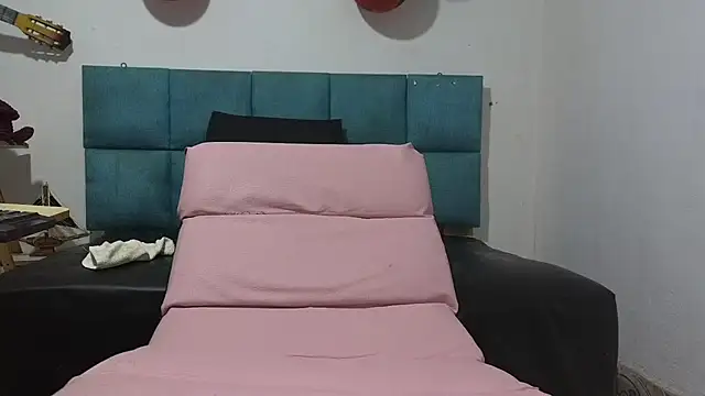 chirlleyy online show from 24, 6, 2026