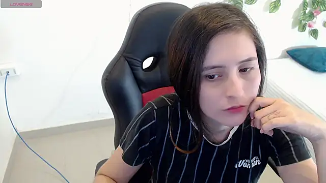 Snapshot of tania_sweet__ chatting on 18, 12, 2024 tania sweet   online show from 18, 12, 2024