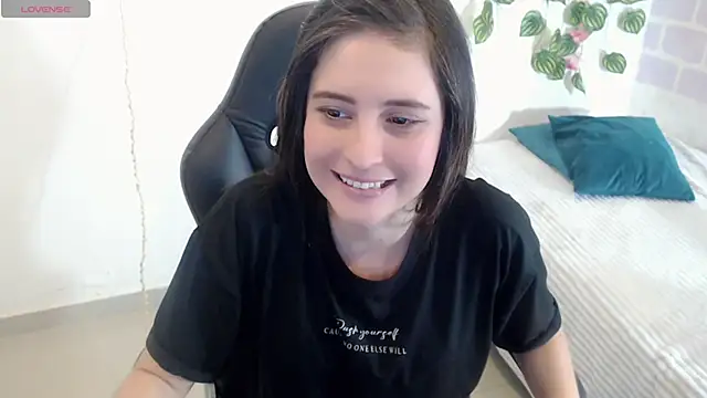 Snapshot of tania_sweet__ chatting on 28, 1, 2025 tania sweet   online show from 28, 1, 2025