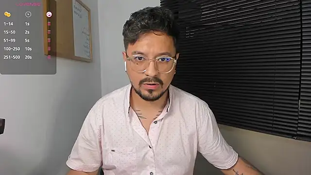 Snapshot of DaviidEvans_ chatting on 14, 12, 2024 DaviidEvans online show from 14, 12, 2024